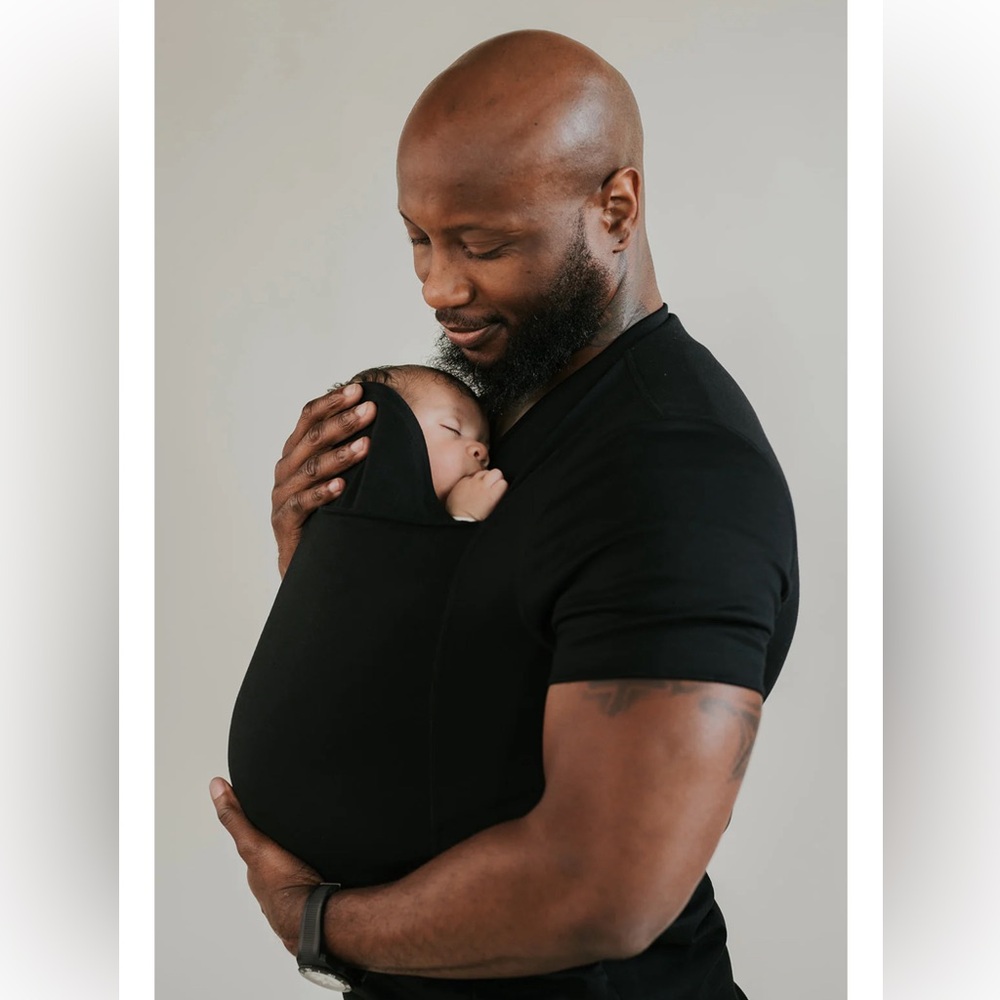 Men’s Black Lalabu Newborn Carrier T-Shirt